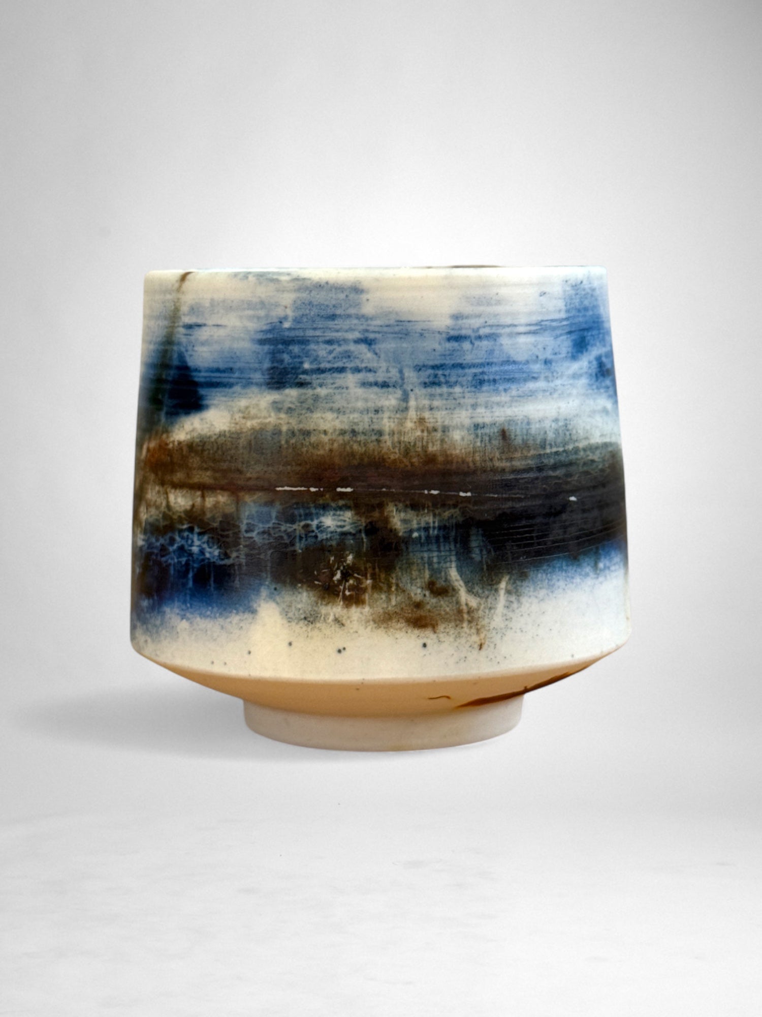Saggar-Fired Porcelain Cup – Midnight Storm (4)