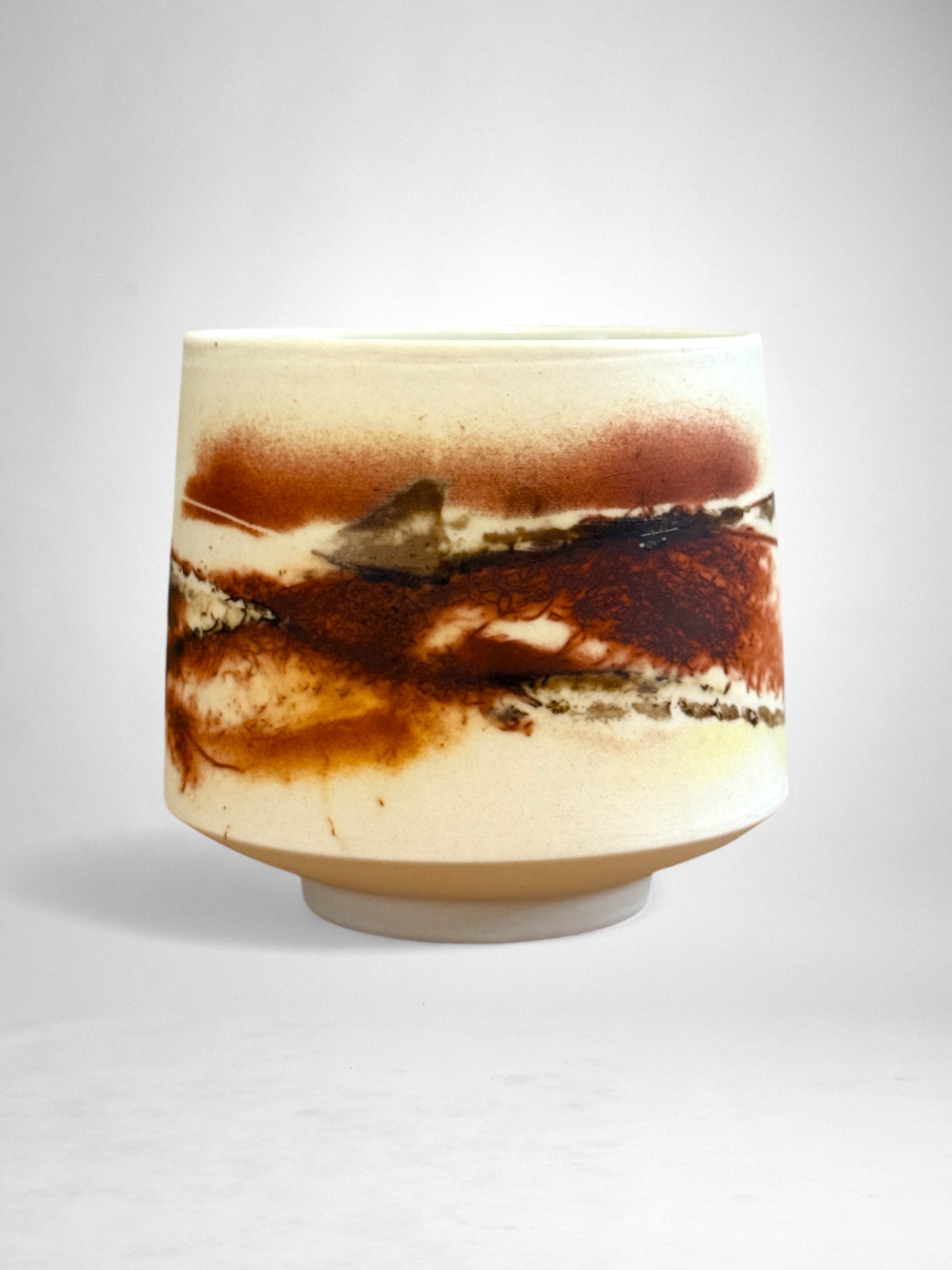 Saggar-Fired Porcelain Cup – Earthen Plum (2)