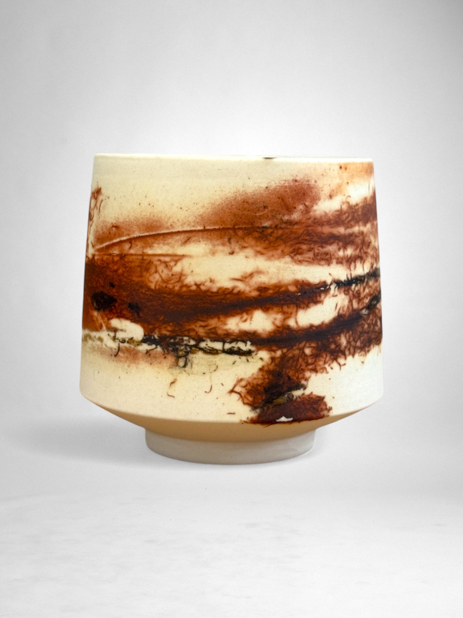 Saggar-Fired Porcelain Cup – Earthen Plum (4)