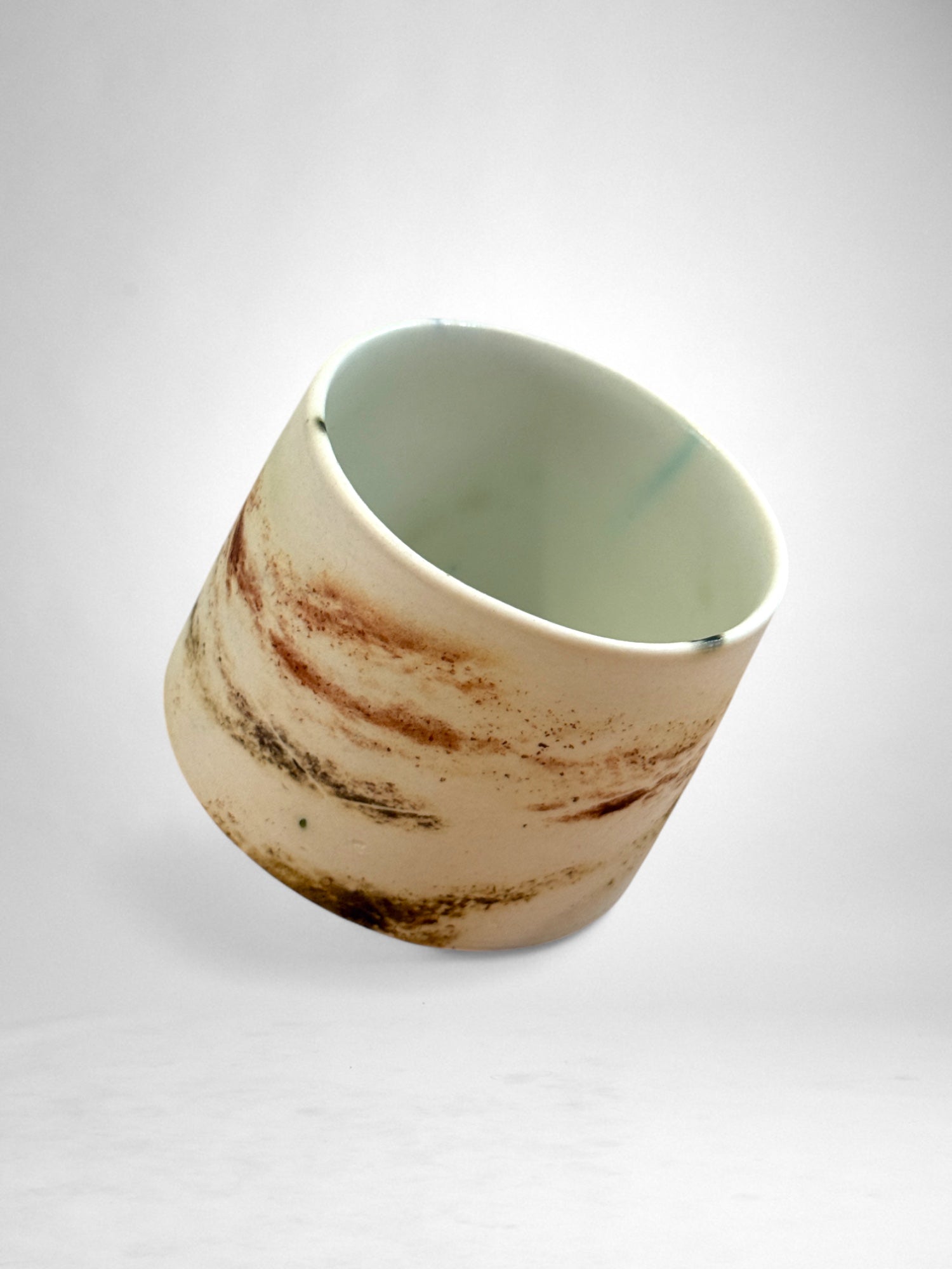 Saggar-Fired Porcelain Cup – Winter Veil (3)