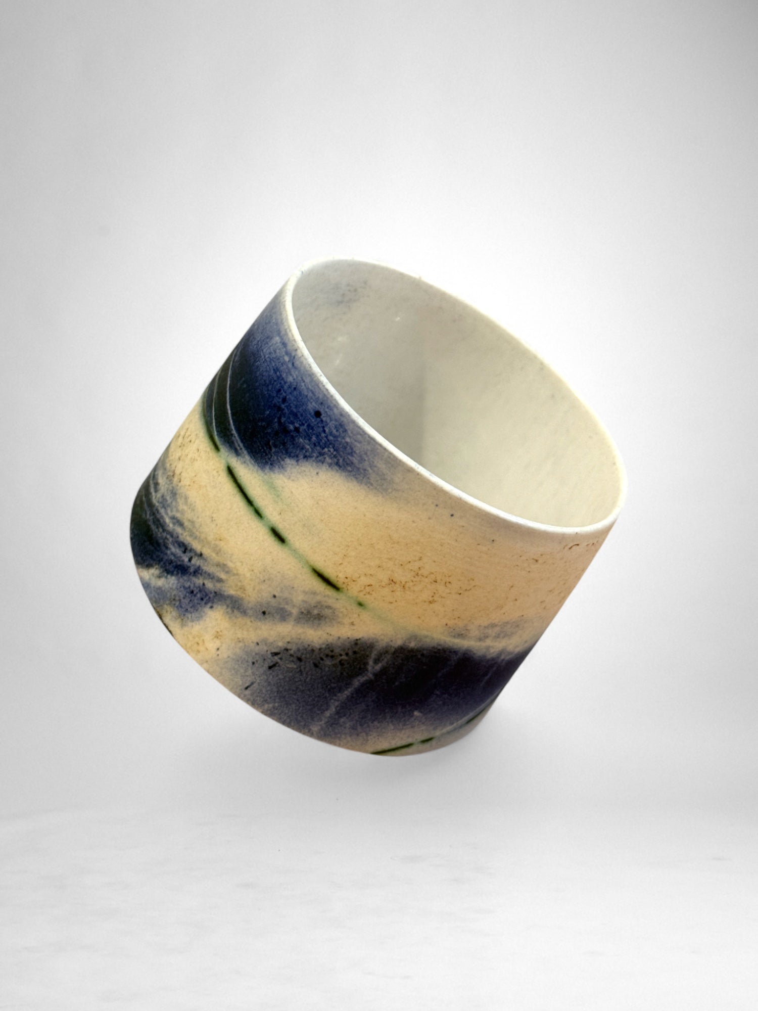 Saggar-Fired Porcelain Cup – Twilight Wave (2)