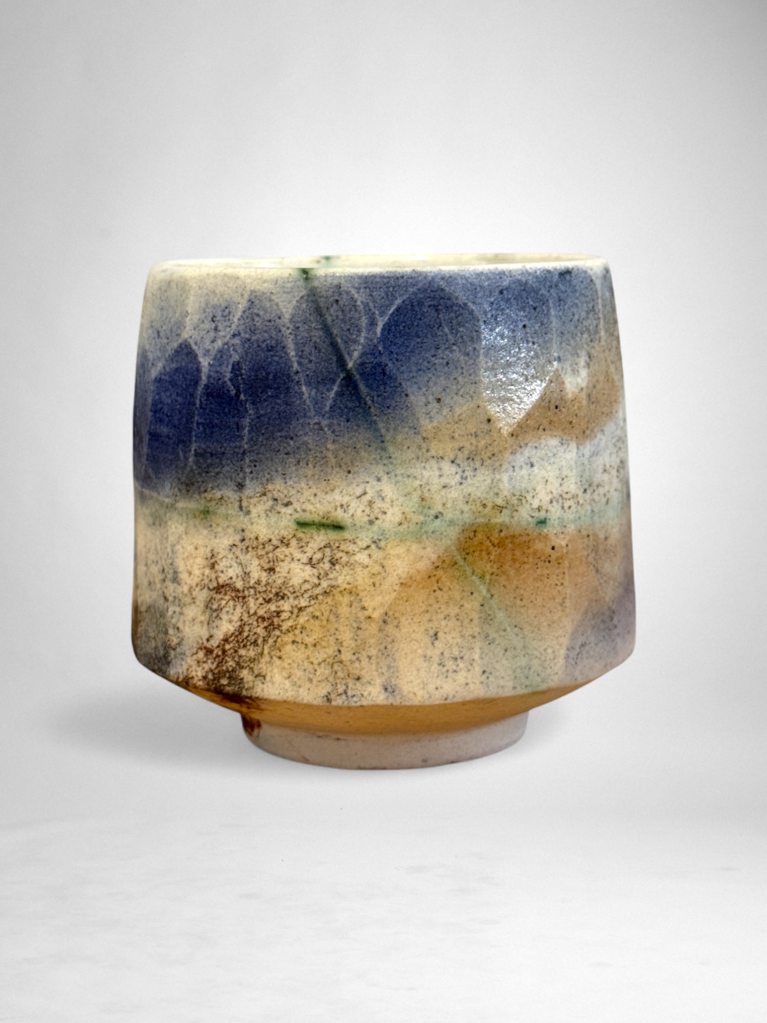Saggar-Fired Porcelain Cup – Twilight Wave (3)