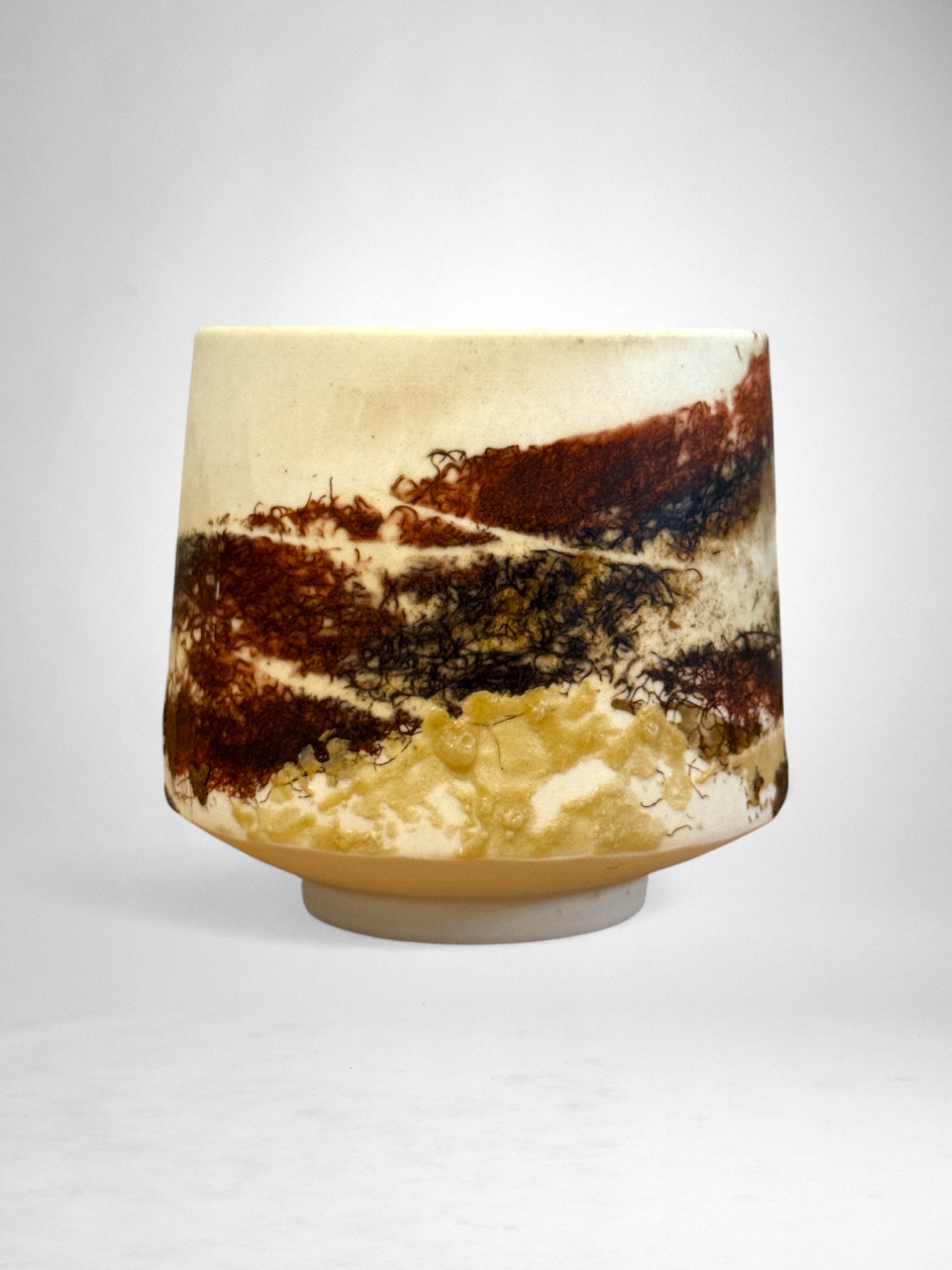 Saggar-Fired Porcelain Cup – Charred Earth (1)