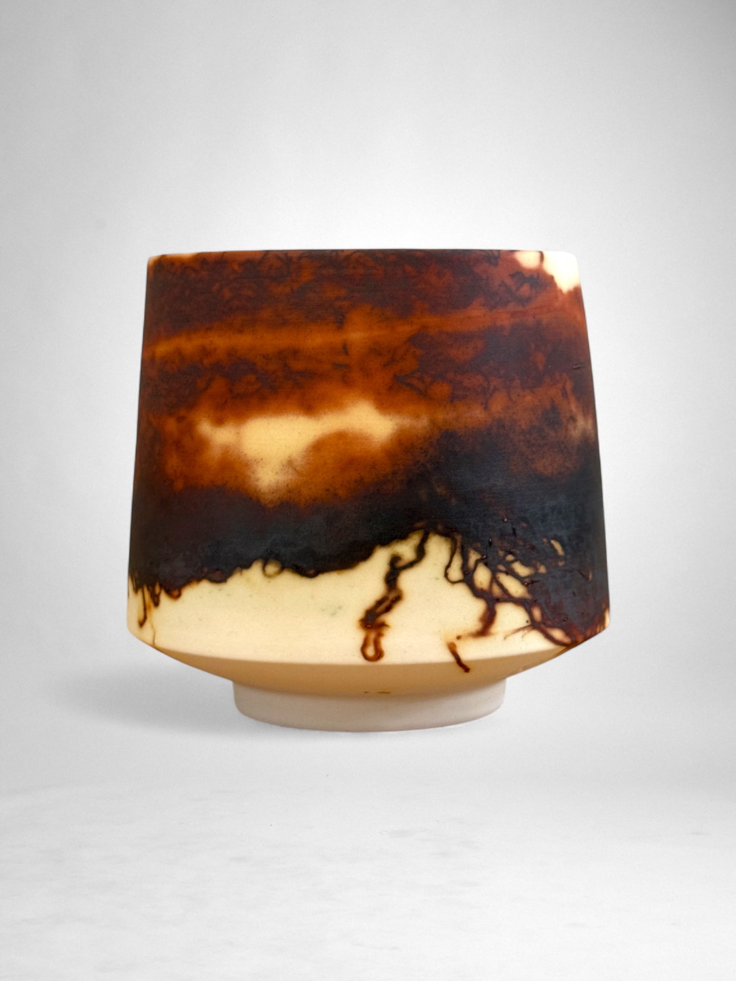 Saggar-Fired Porcelain Cup – Molten Horizon (3)