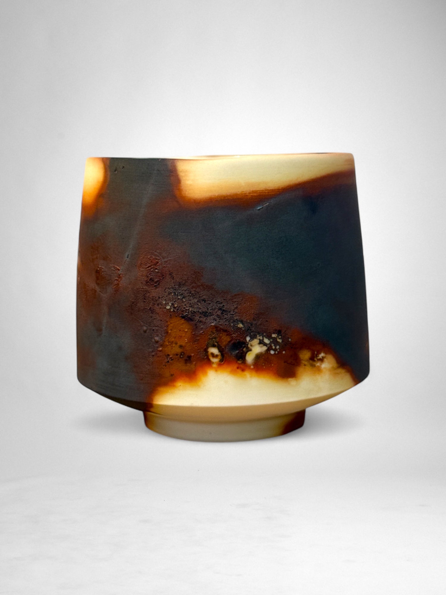 Saggar-Fired Porcelain Cup – One-of-a-Kind Series (8)