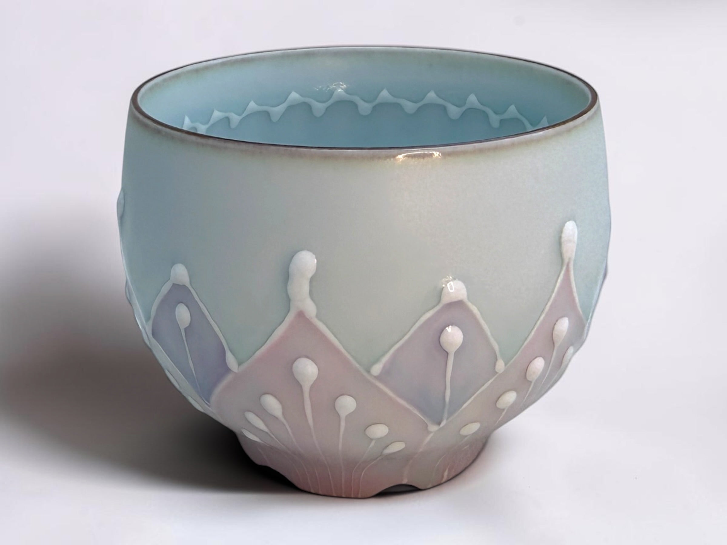 Cacao Pottery crown pattern bowl