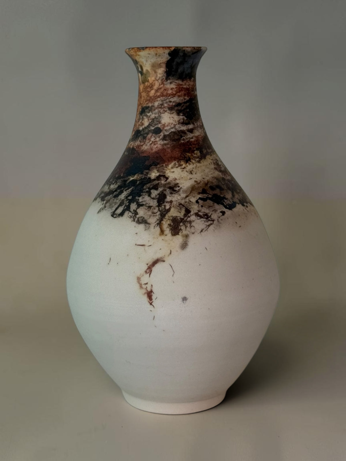 Shuhari Collection vase, Ash Trail