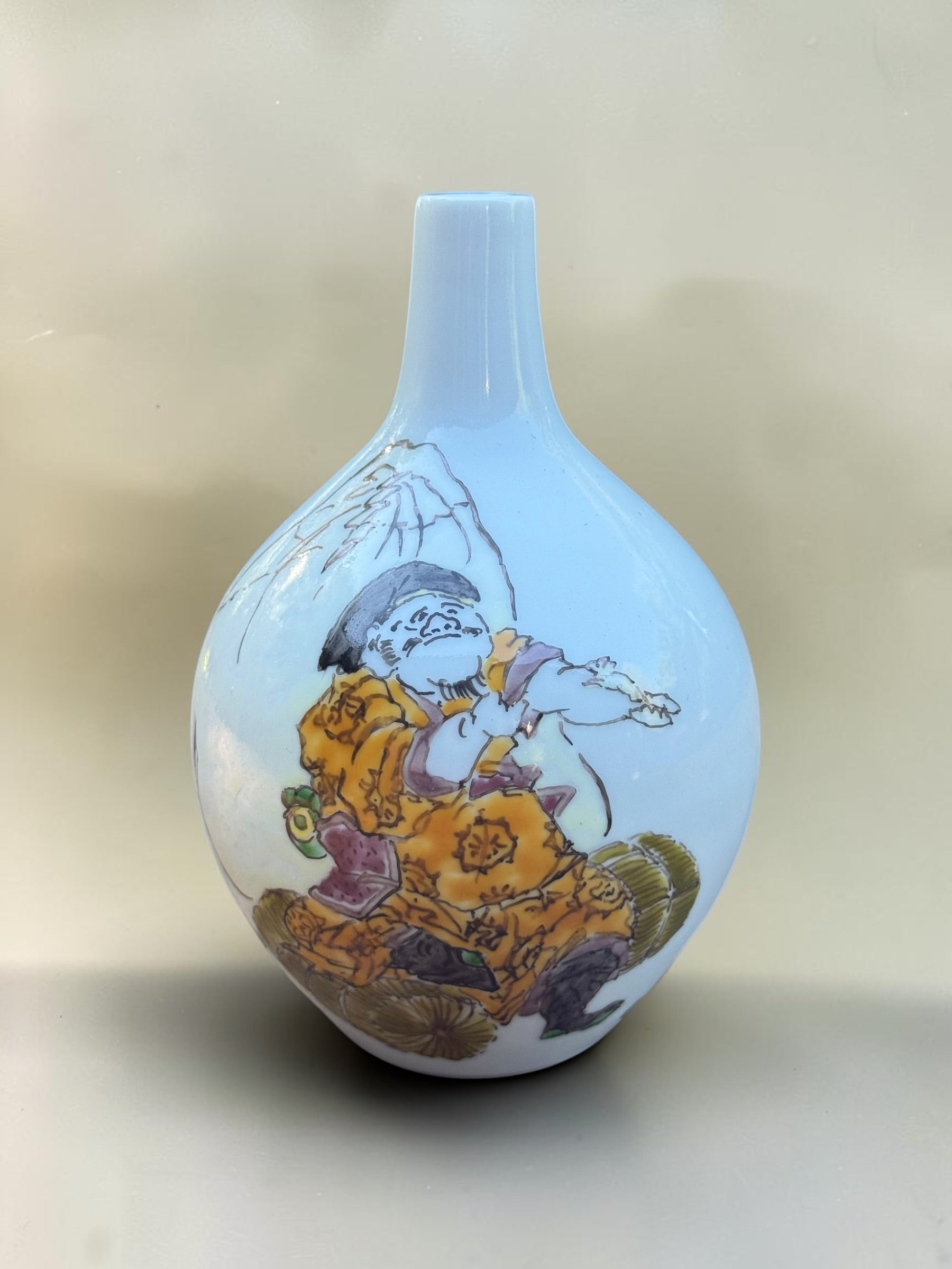 Nishihara Akira polychrome figure bottle vase, reverse