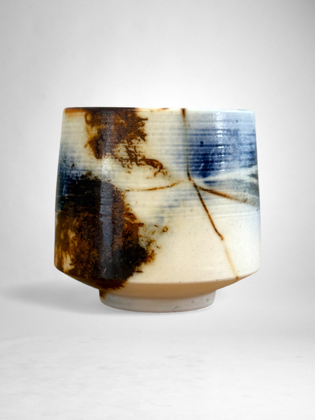 Saggar-Fired Porcelain Cup – Midnight Storm (2)