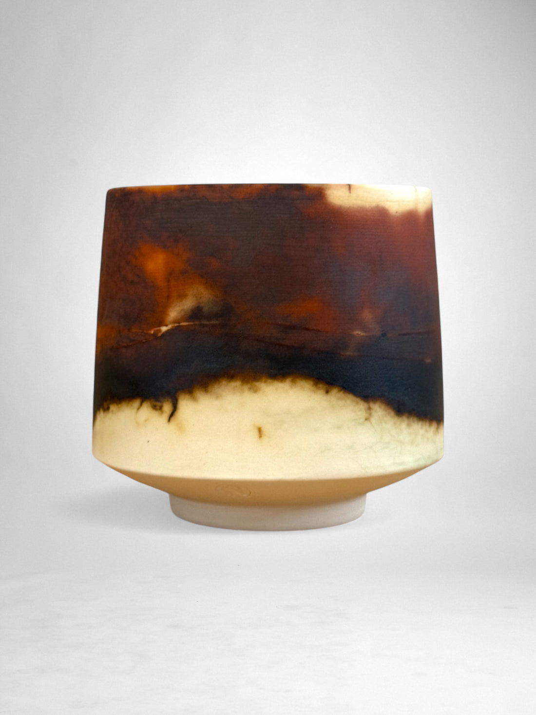 Saggar-Fired Porcelain Cup – Molten Horizon (2)