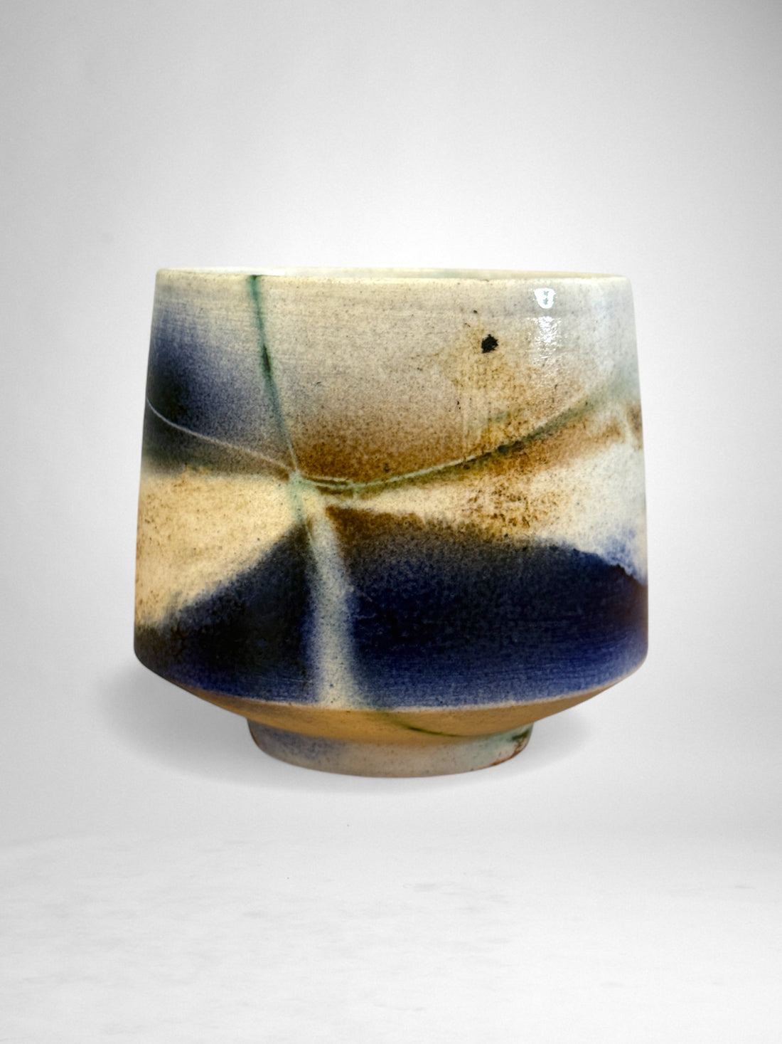 Saggar-Fired Porcelain Cup – Twilight Wave (1)
