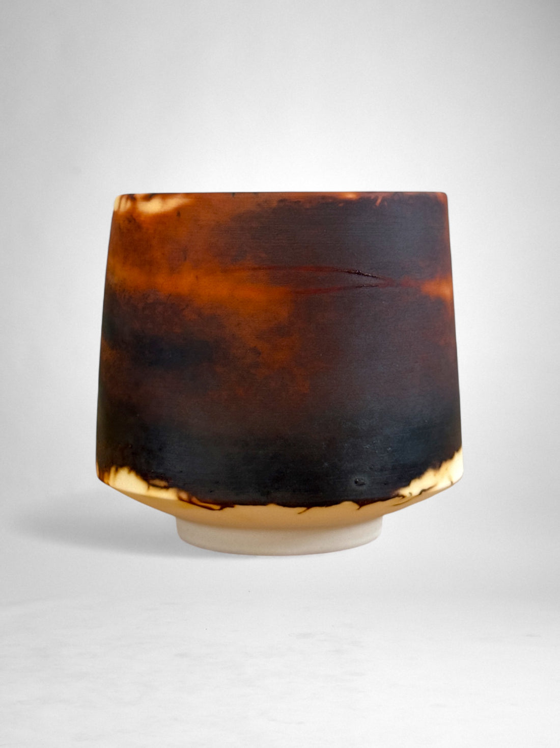Saggar-Fired Porcelain Cup – Molten Horizon (3)