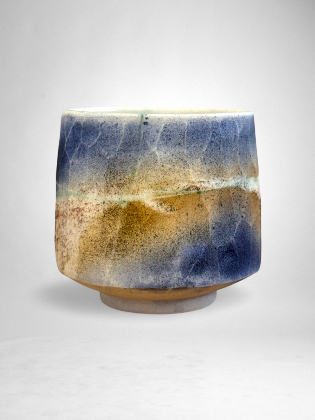 Saggar-Fired Porcelain Cup – Twilight Wave (4)
