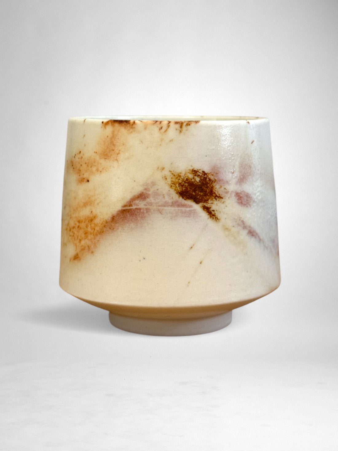 Saggar-Fired Porcelain Cup – Petal Flame (1)