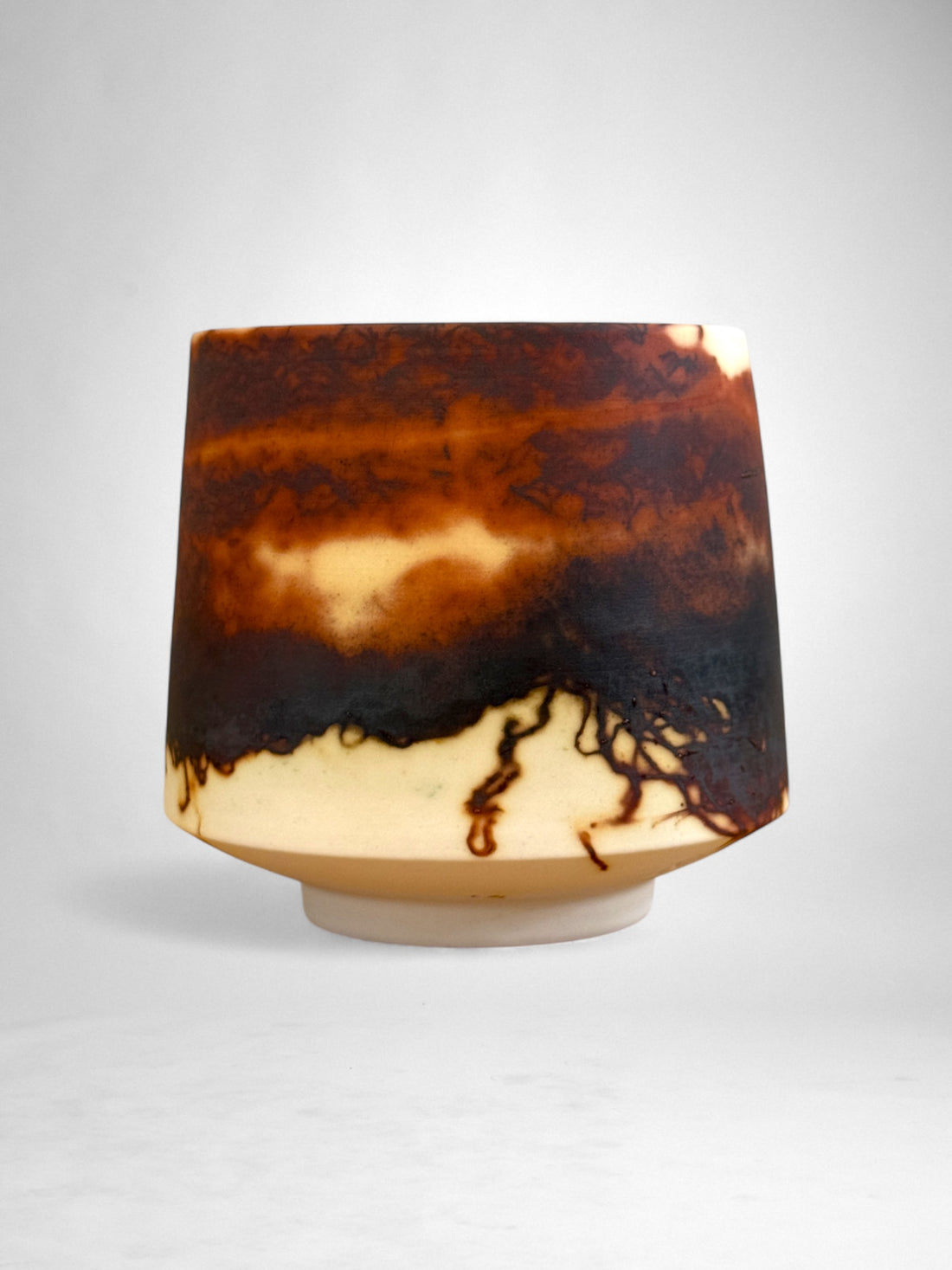 Saggar-Fired Porcelain Cup – Molten Horizon (3)