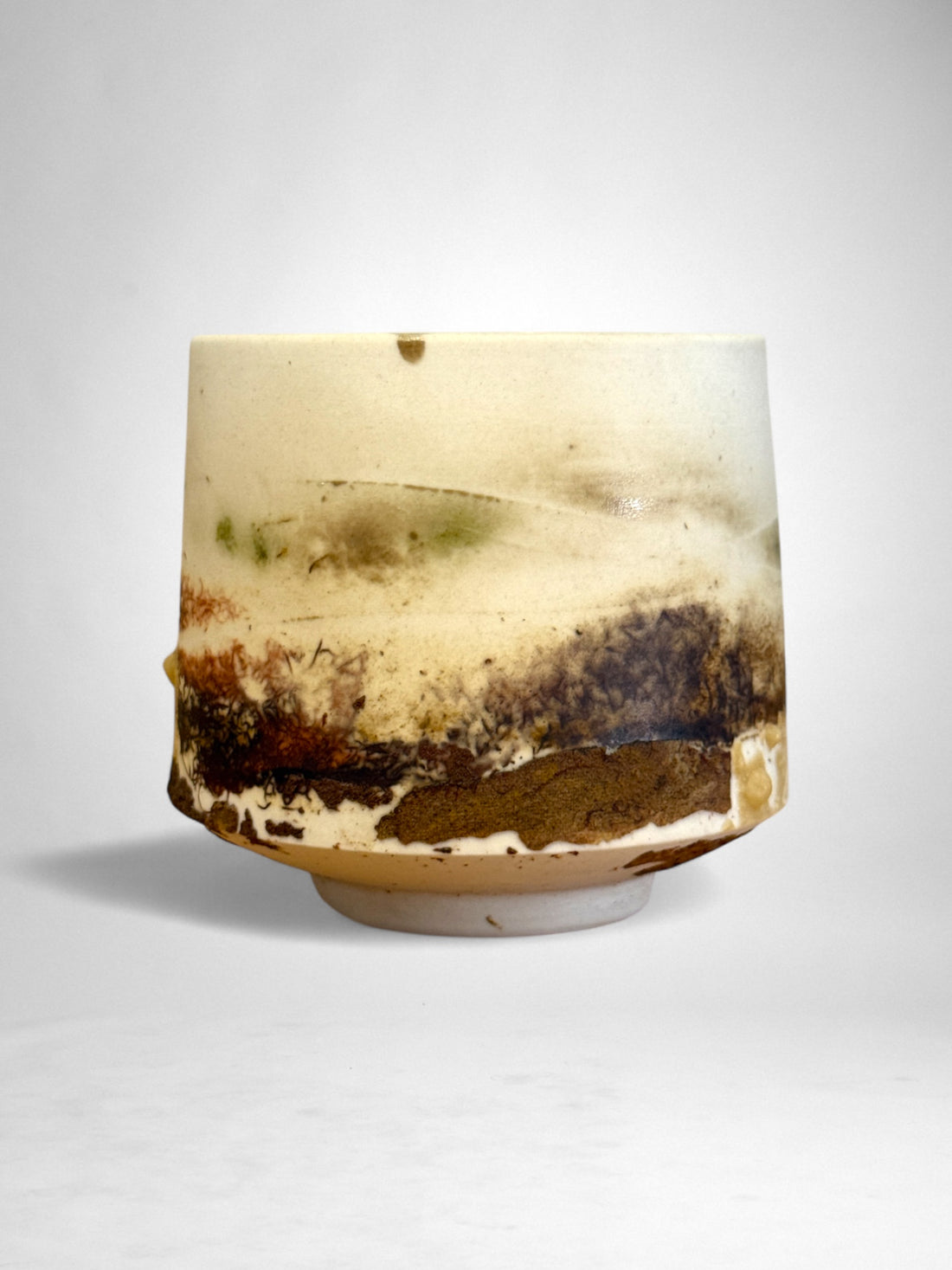 Saggar-Fired Porcelain Cup – Charred Earth (2)