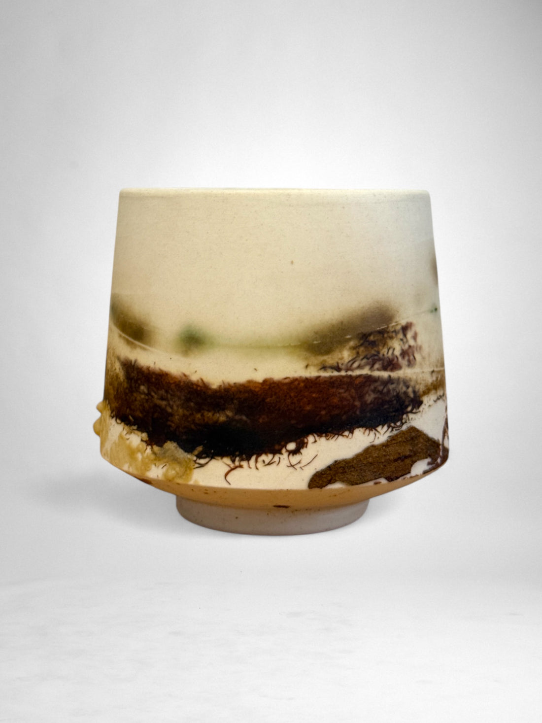 Saggar-Fired Porcelain Cup – Charred Earth (2)
