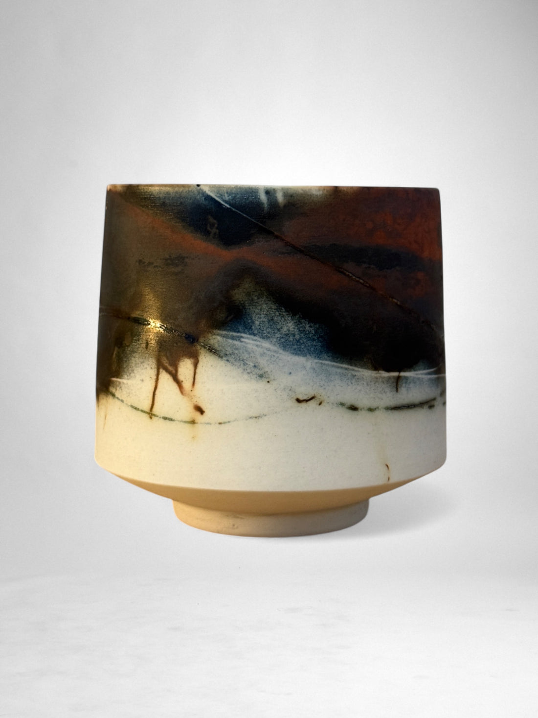 Saggar-Fired Porcelain Cup – Desert Dusk (1)