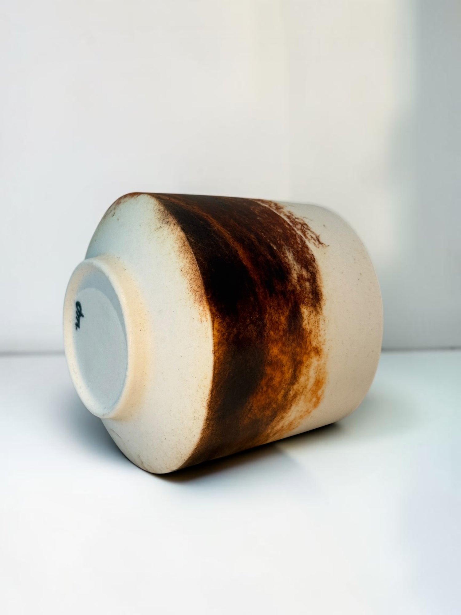 John Mac Signature Saggar Cup – Ember Ground