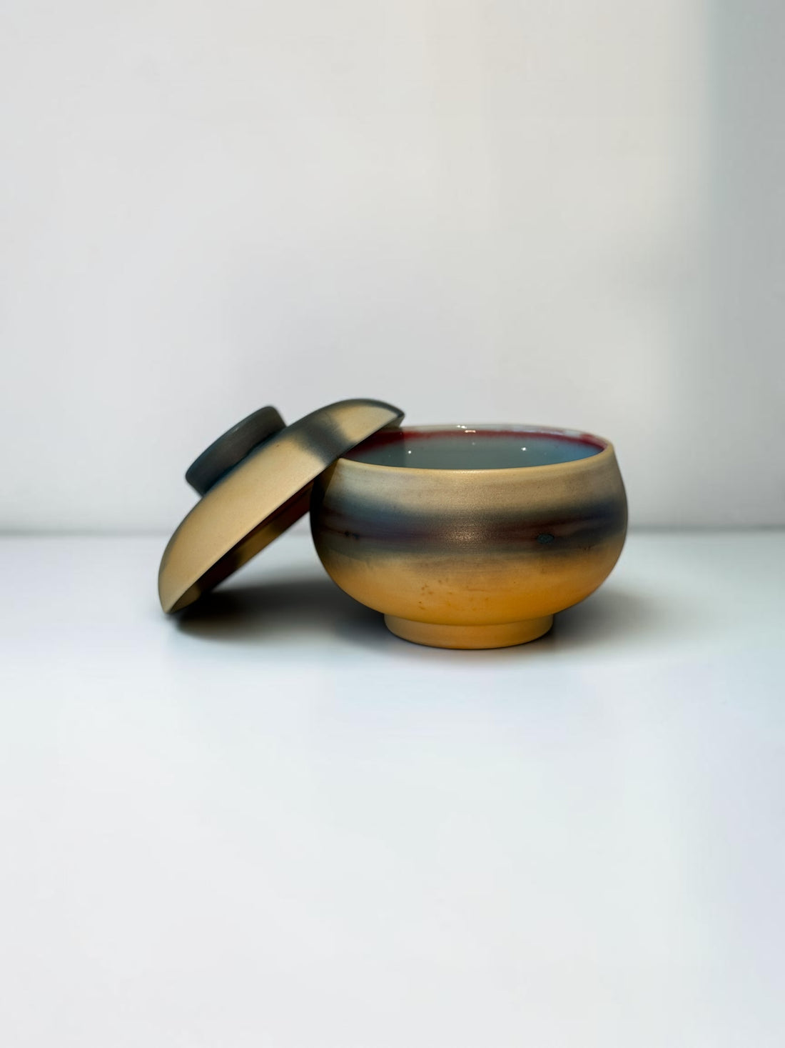 Arita Series – Small Bowl with Lid 1