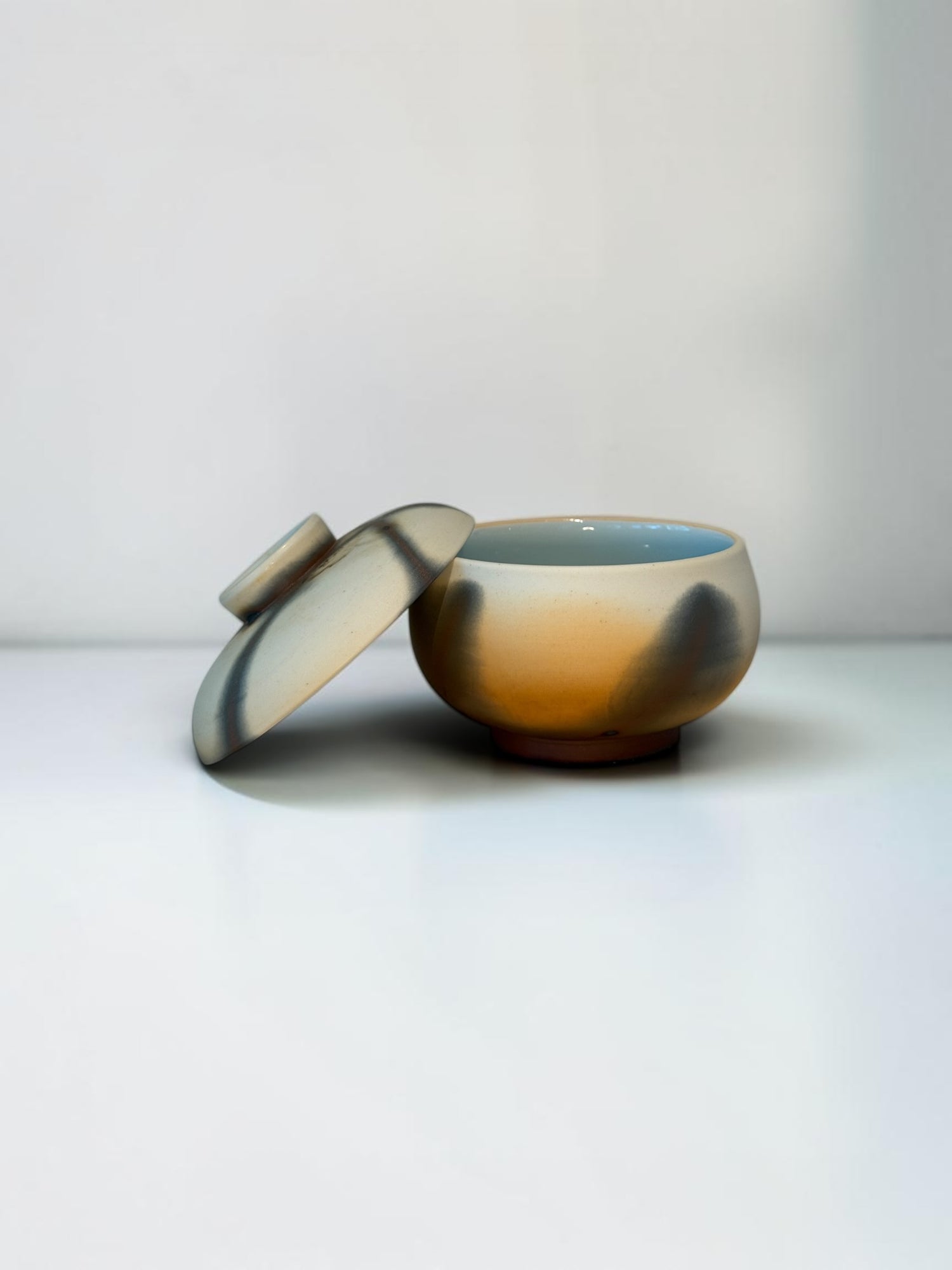 Arita Series – Small Bowl with Lid 3