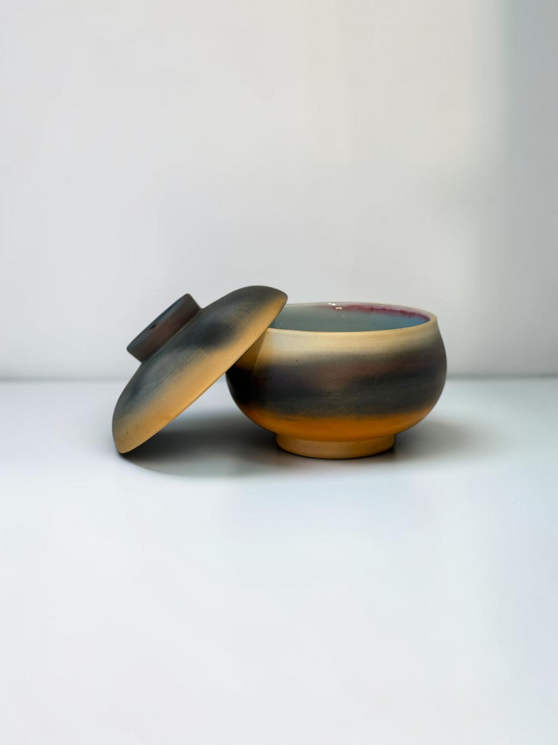 Arita Series – Small Bowl with Lid 4