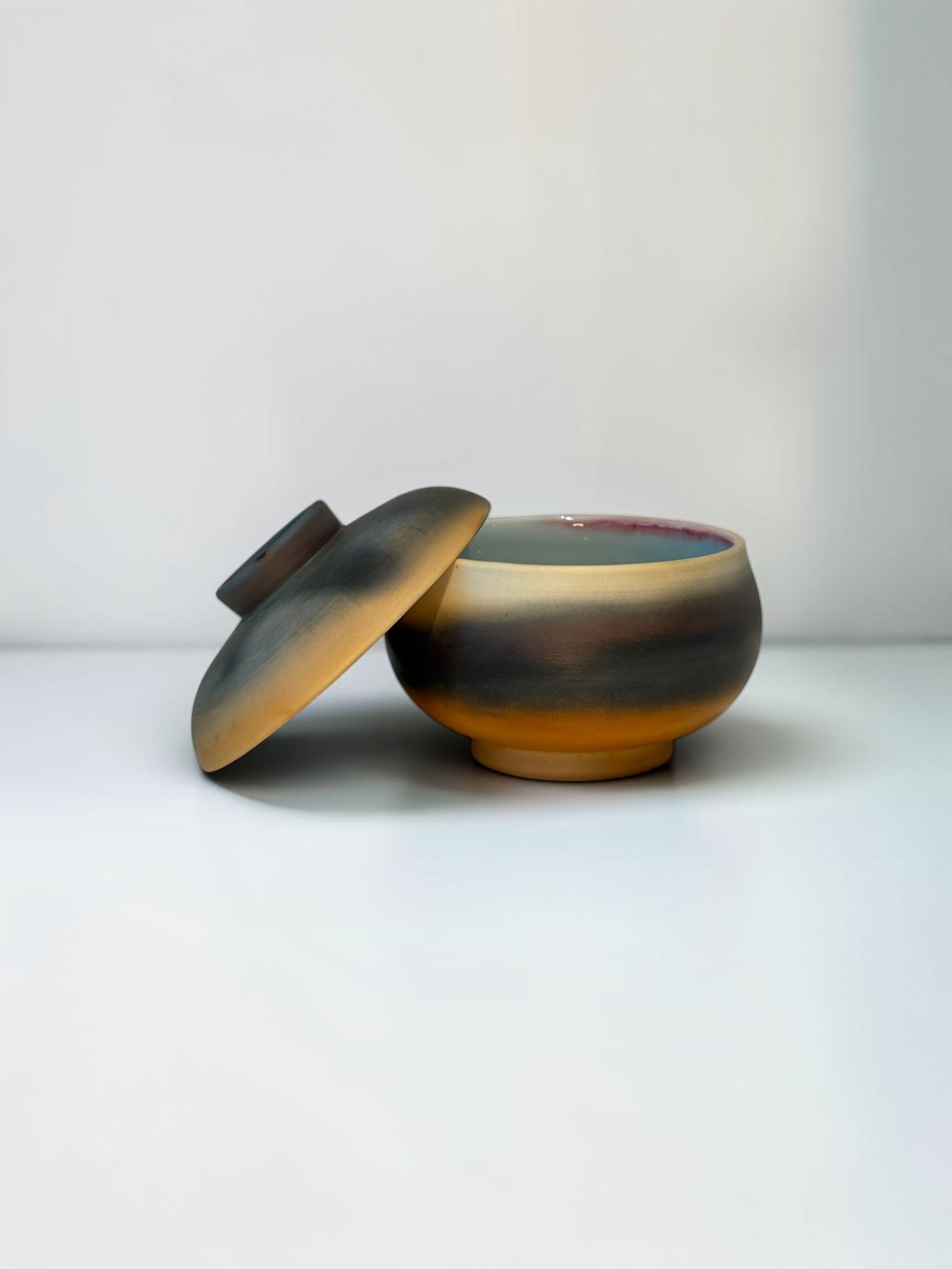 Arita Series – Small Bowl with Lid 4
